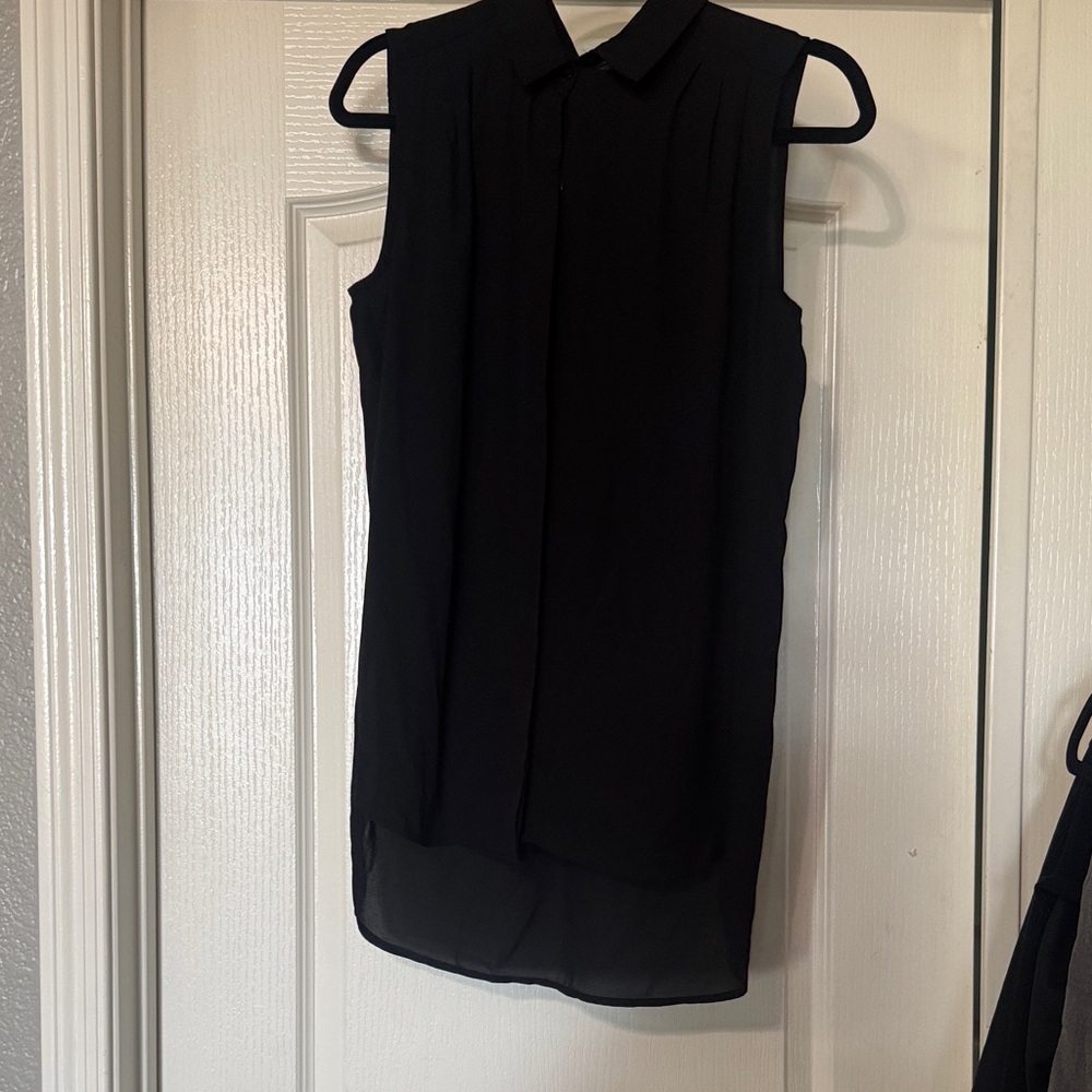 Sleeveless Black Hi/Lo Blouse